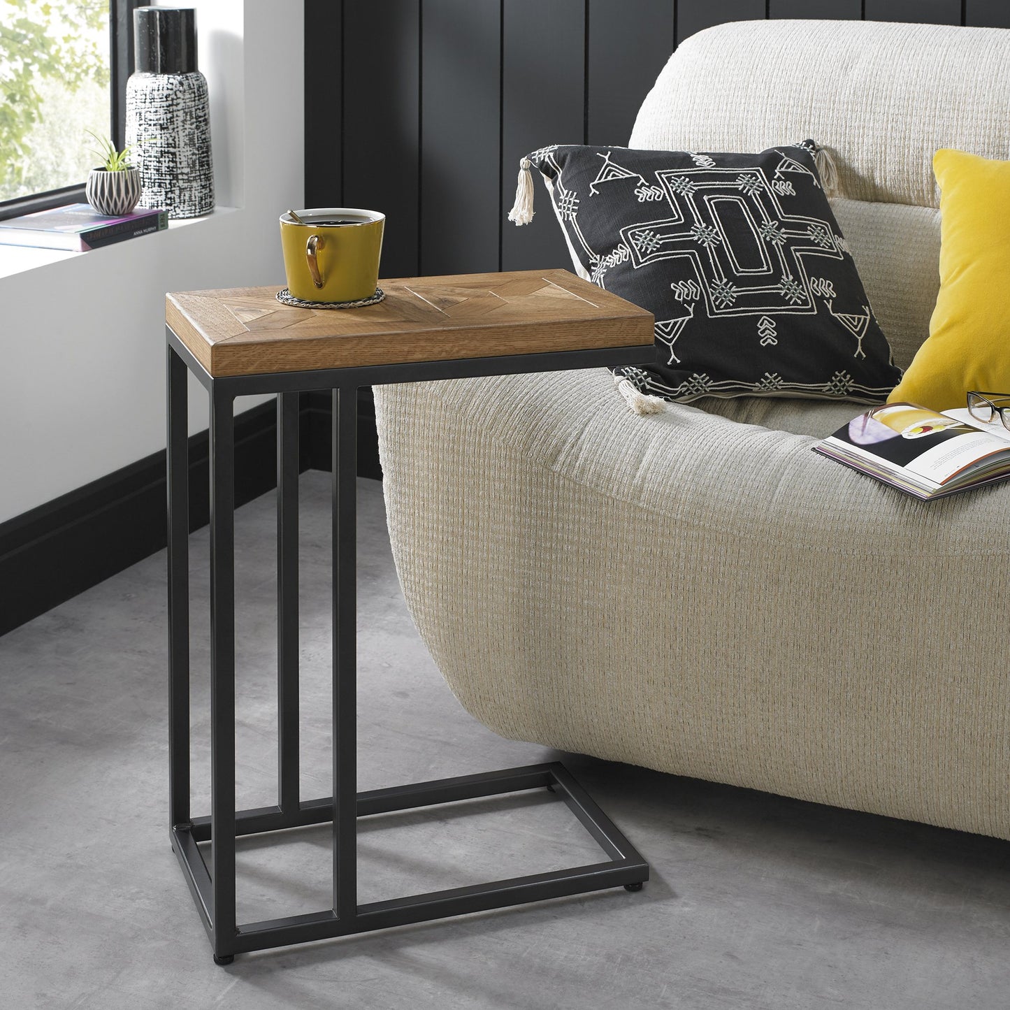 NEWTON SOFA TABLE
