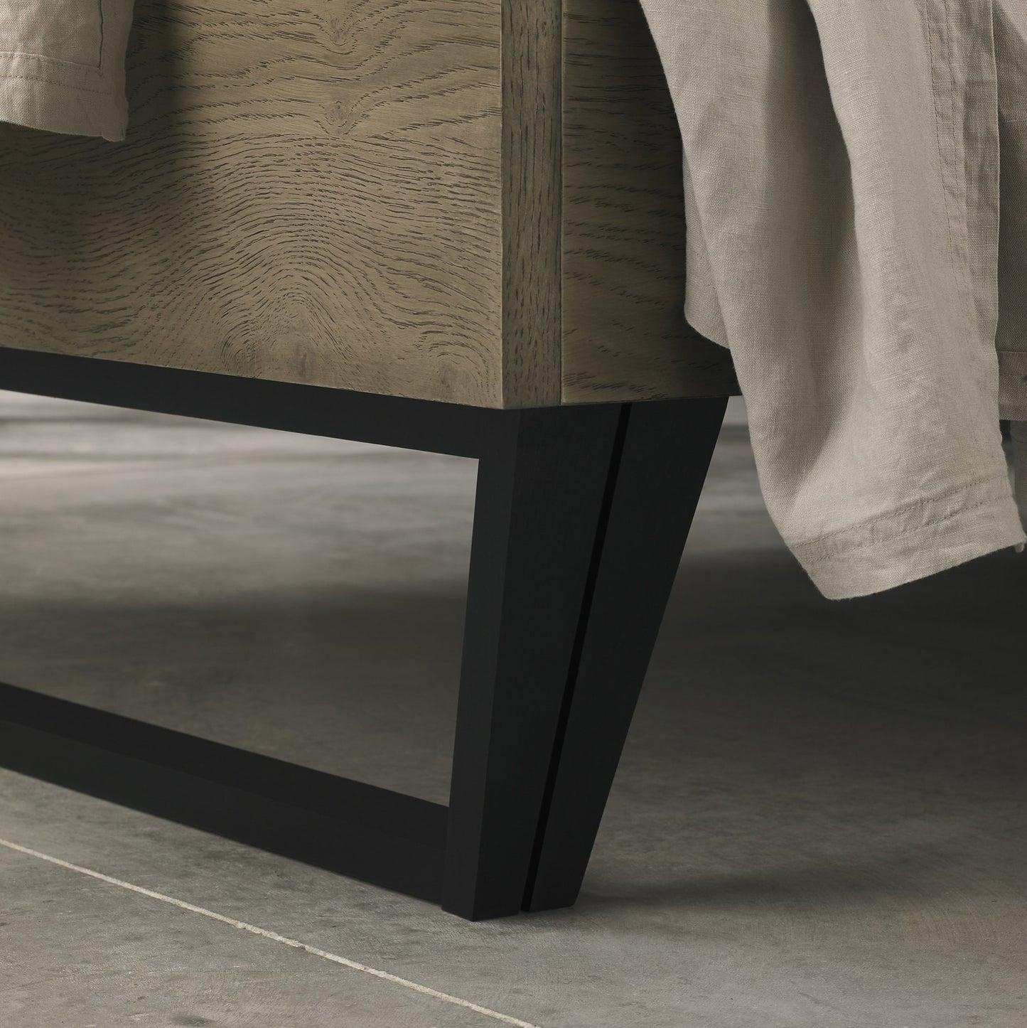 MUNICH 150CM LOW FOOT BEDSTEAD