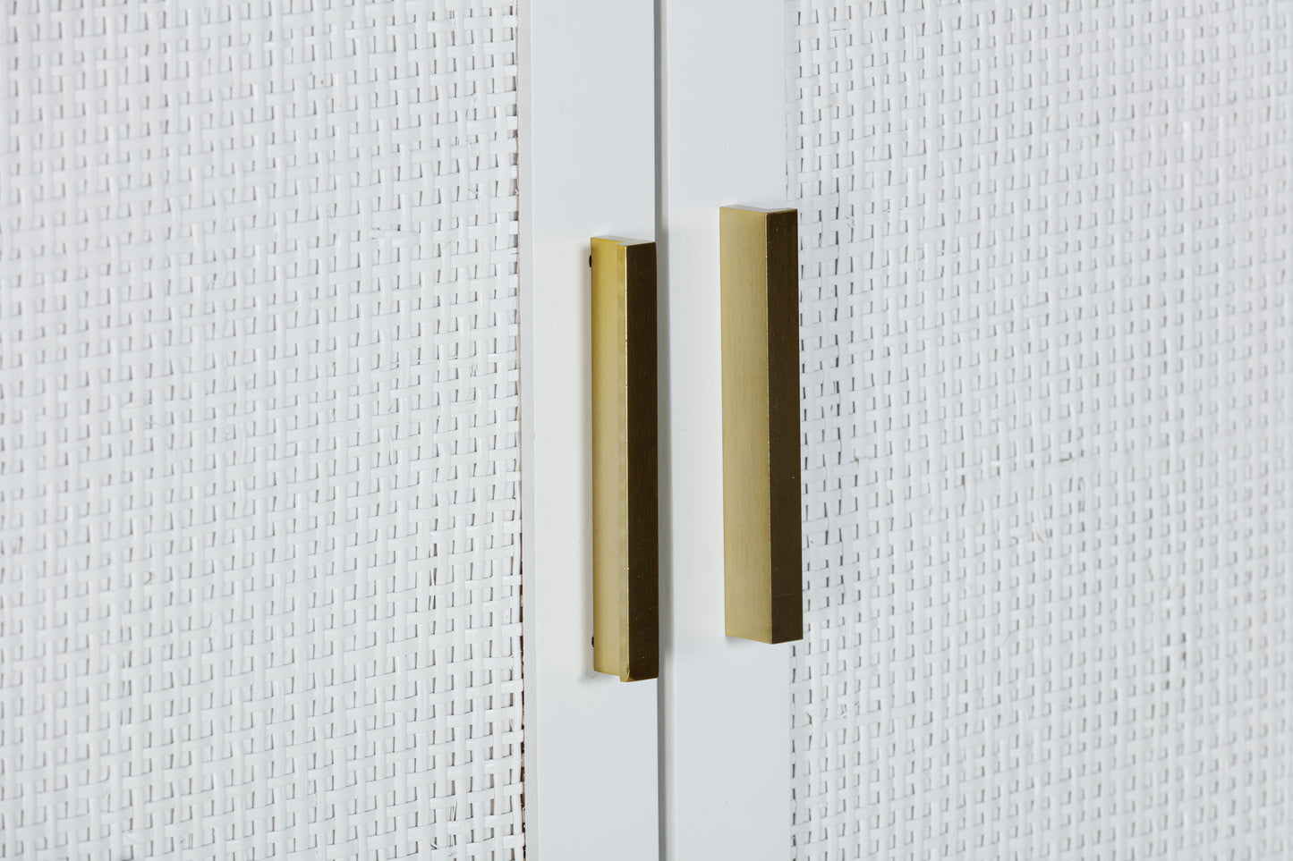 LLOYD WARDROBE WHITE RATTAN