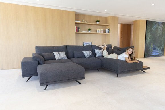 OASIS MODULAR SOFA