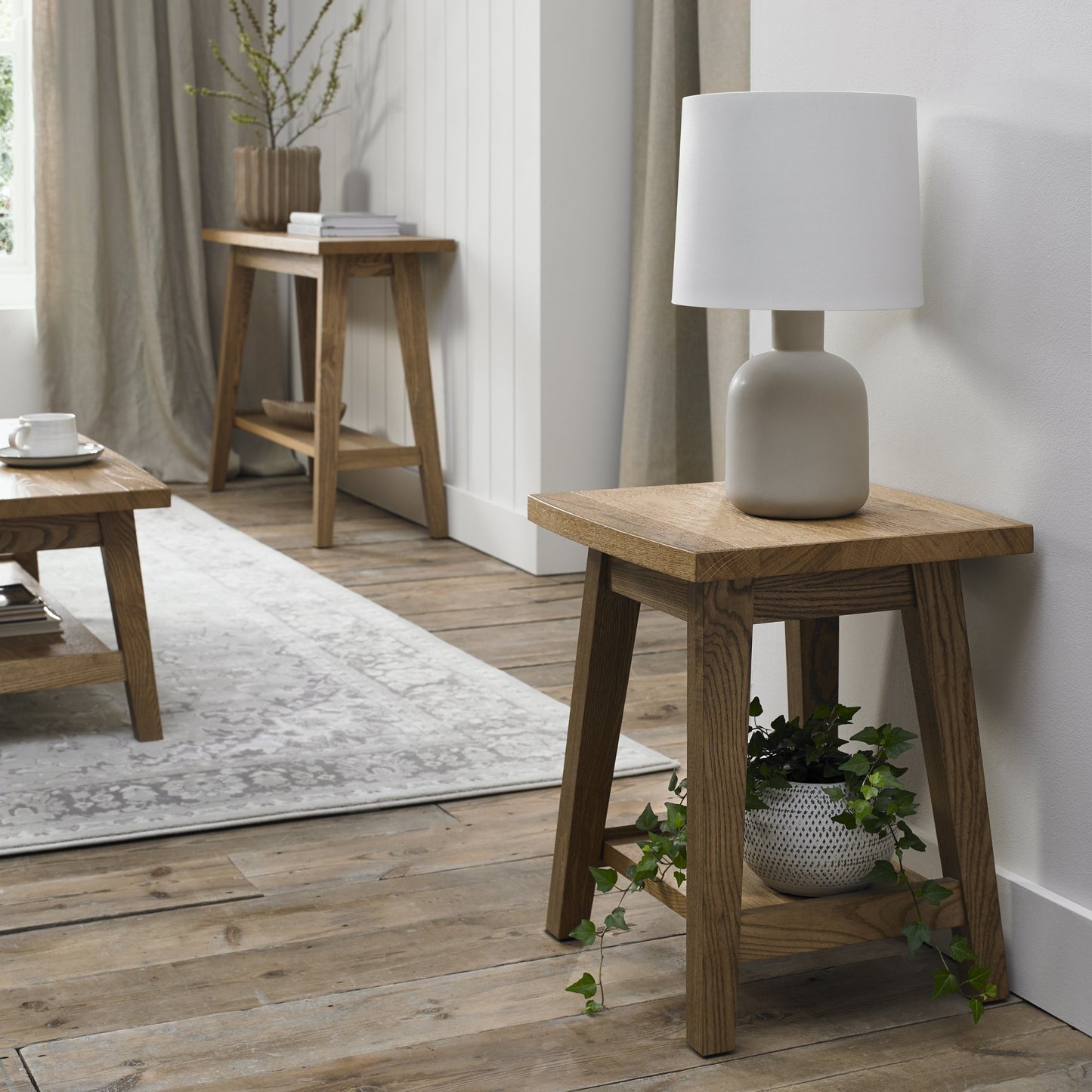 SATURN LAMP TABLE