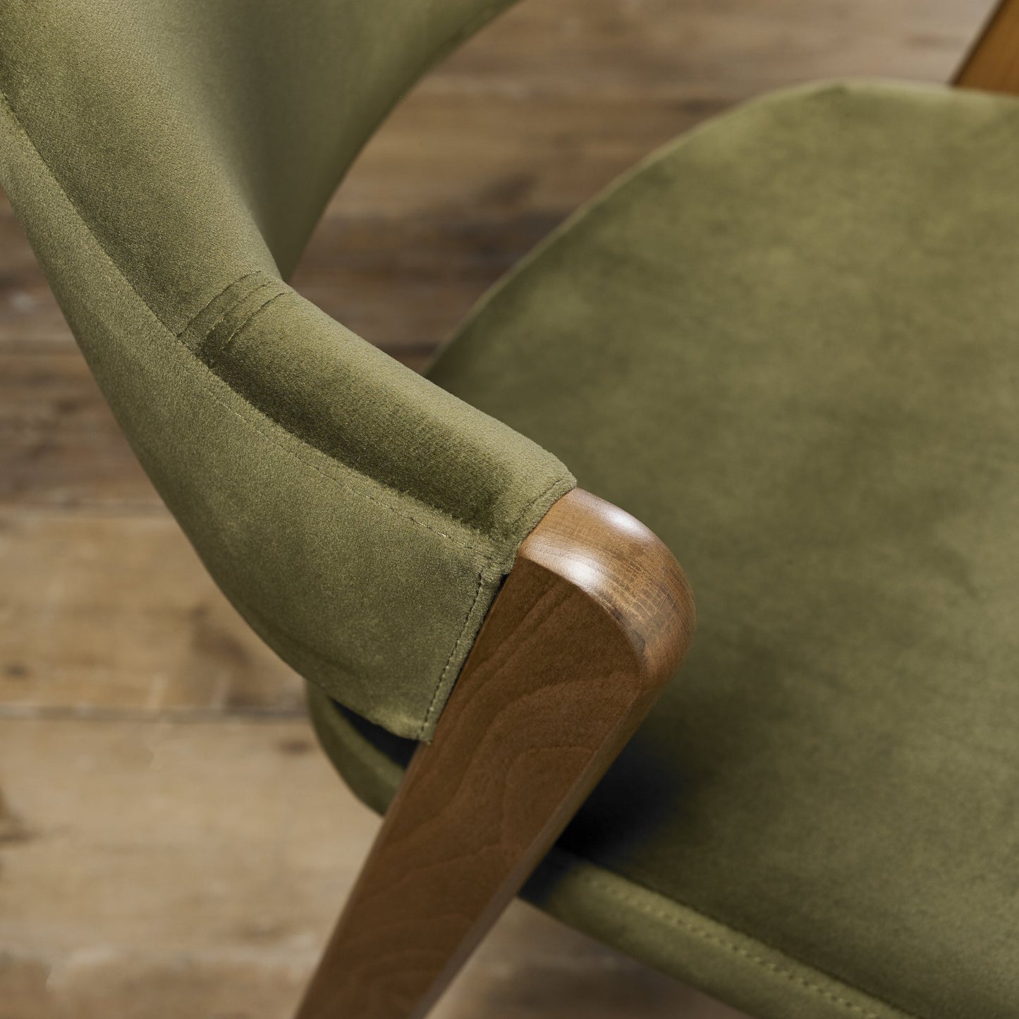 SATURN UPHOLSTERED CHAIR - CEDAR VELVET