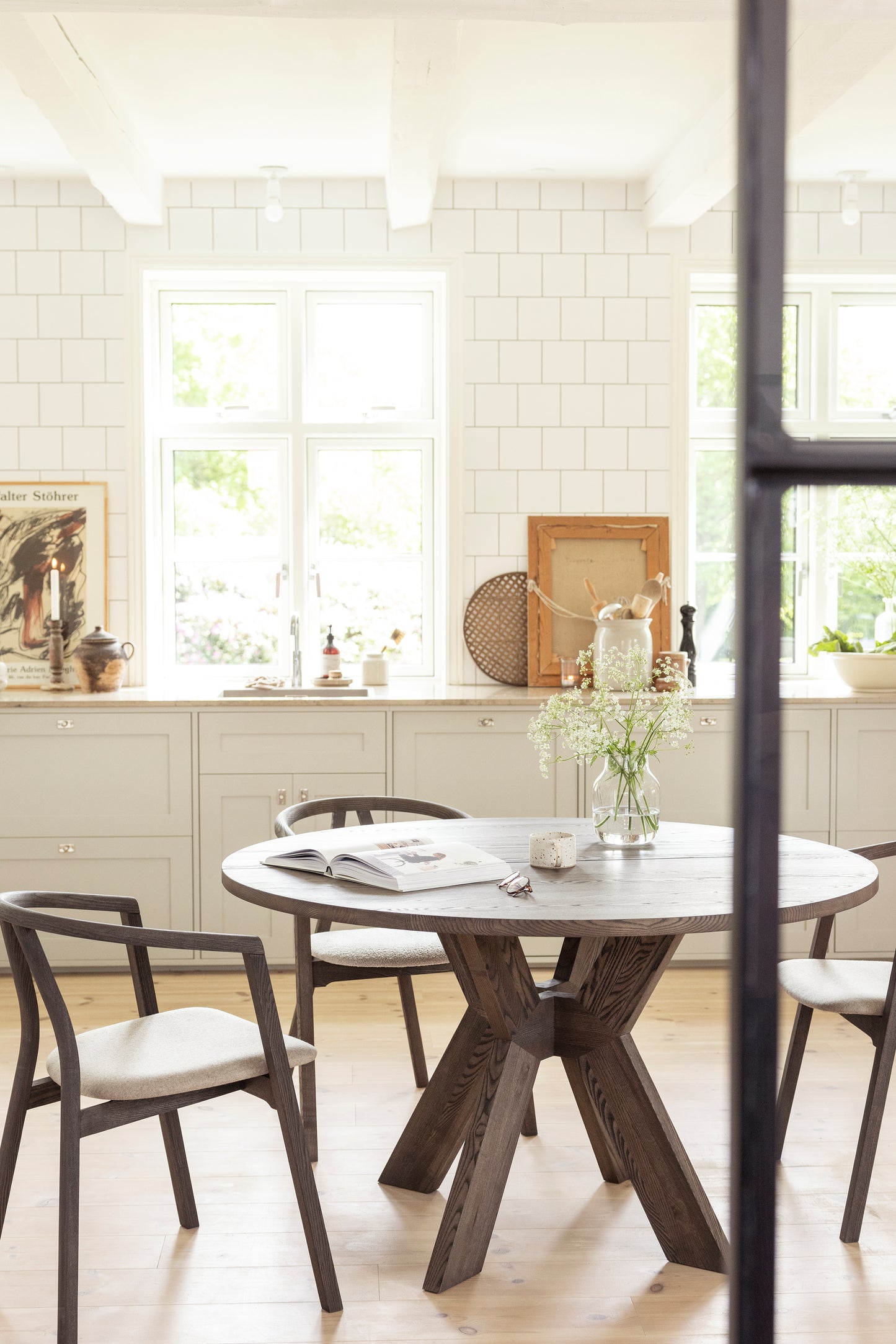 DENVER DINING TABLE