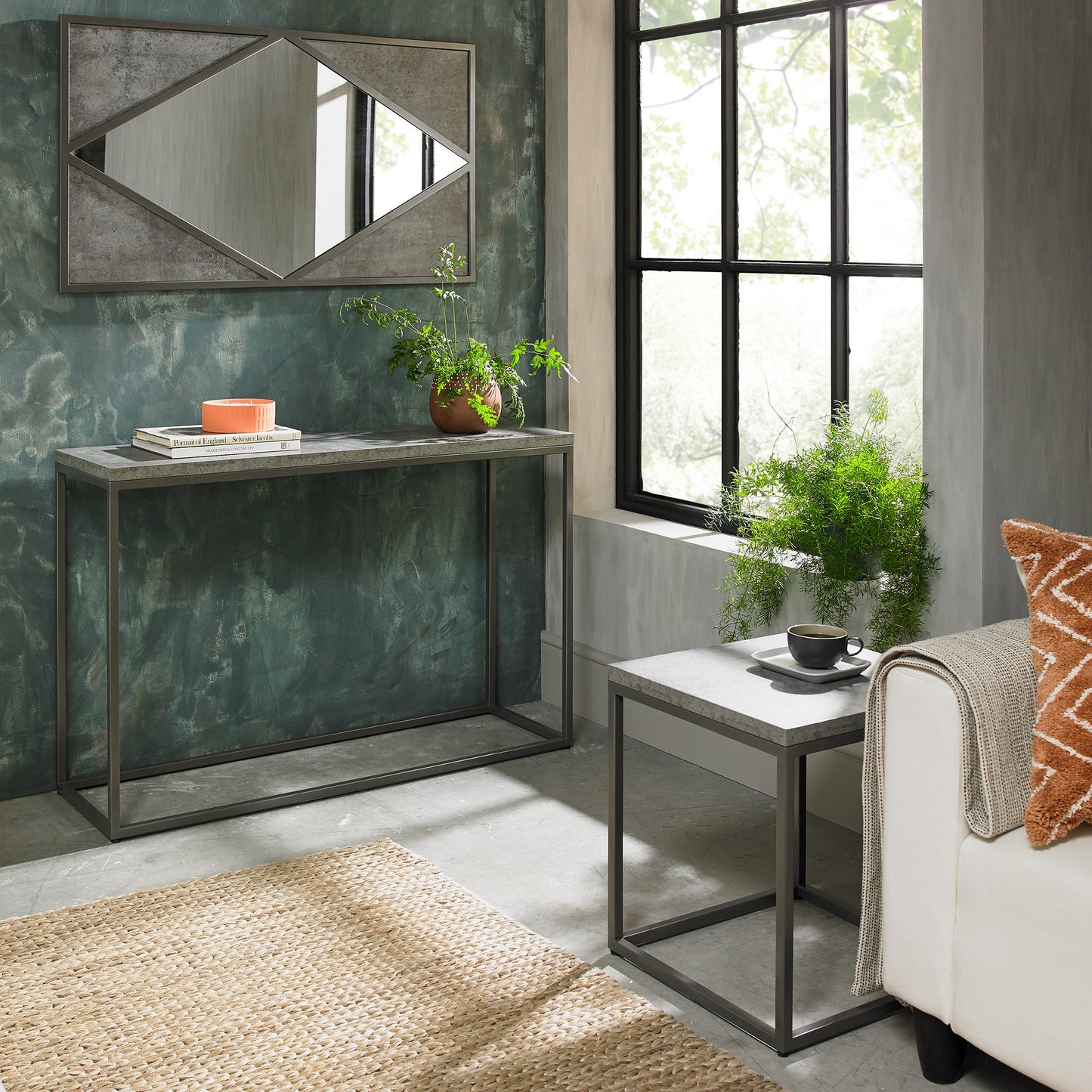 ROSA CONSOLE TABLE