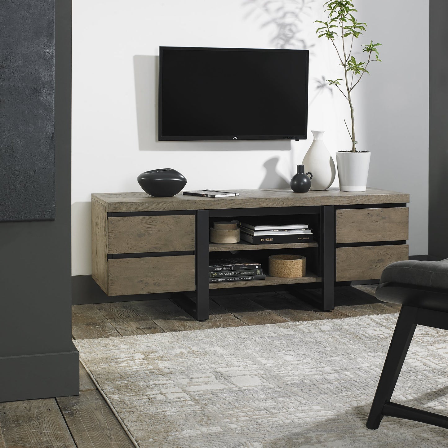 MUNICH WIDE ENTERTAINMENT UNIT