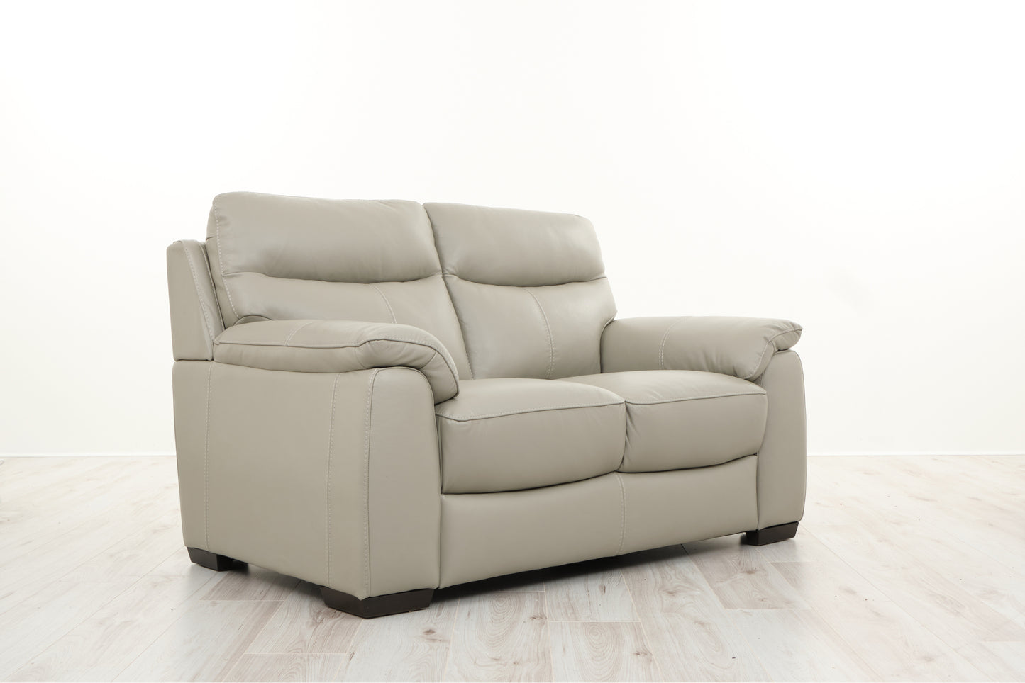 VALERO 2 SEATER STATIC