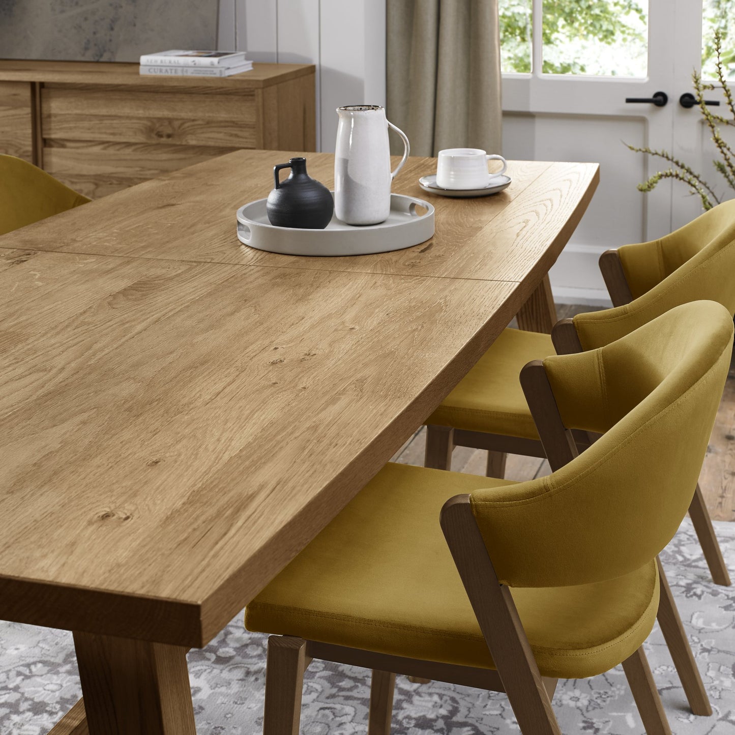 SATURN 4-6 EXTENSION DINING TABLE