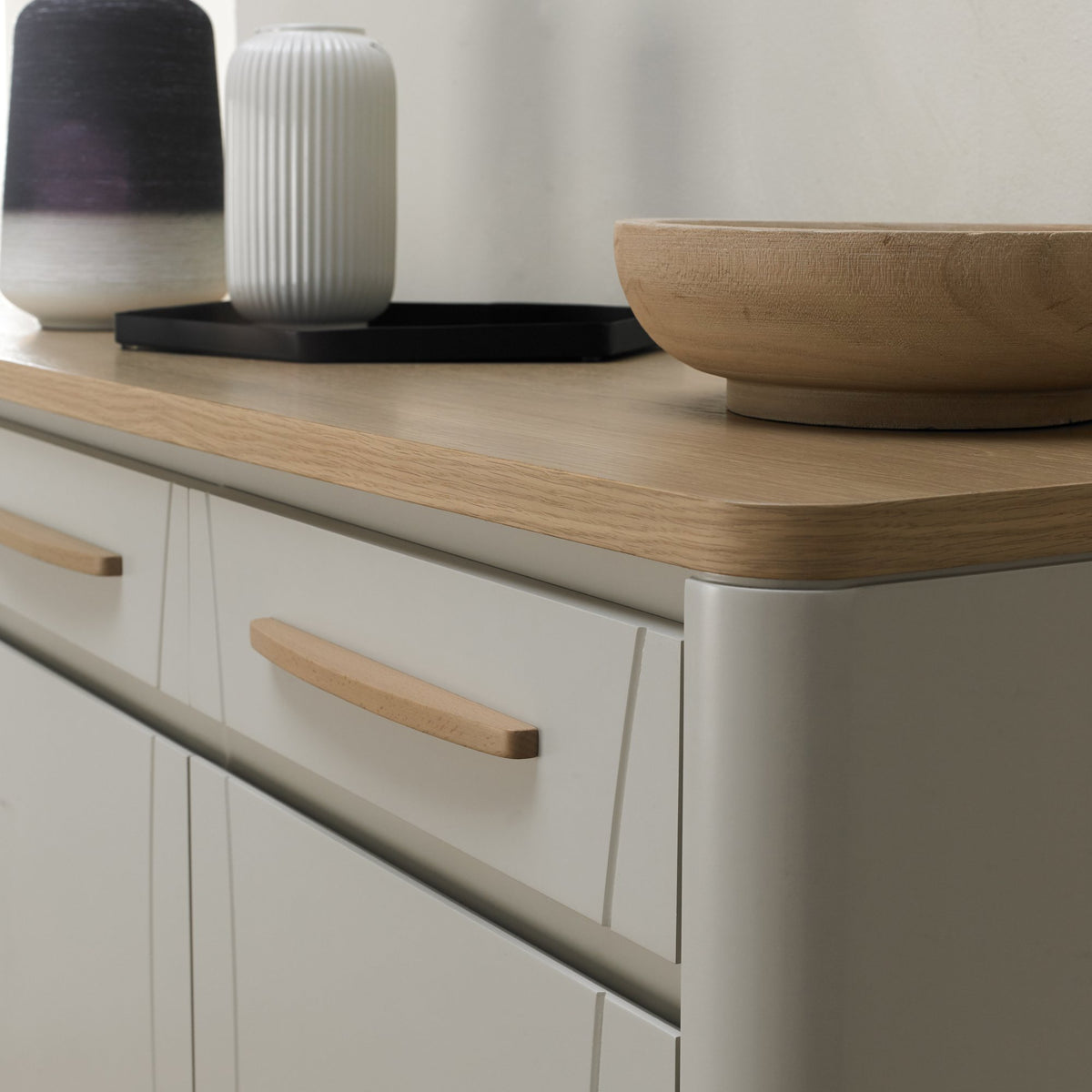 PRESTON NARROW SIDEBOARD