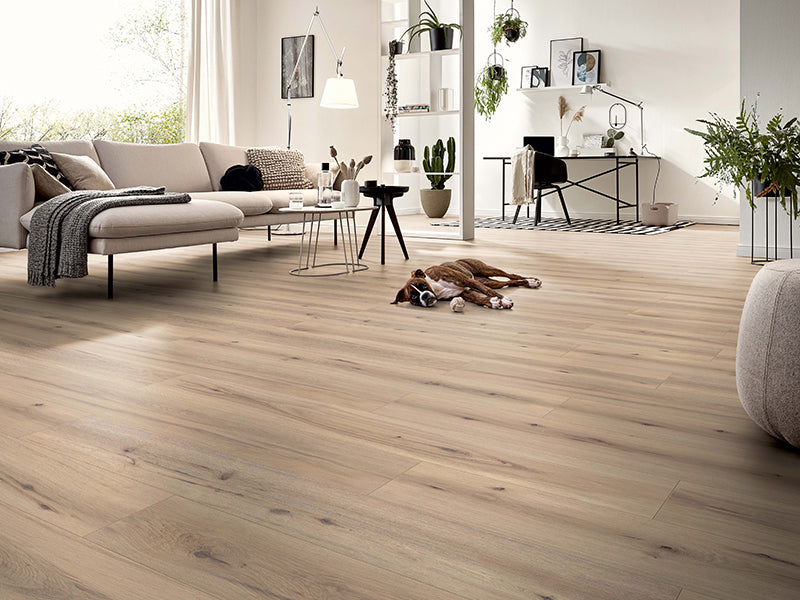 LAMINATE FLOORING