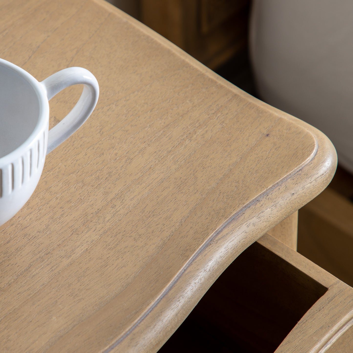 GREENWICH BEDSIDE TABLE
