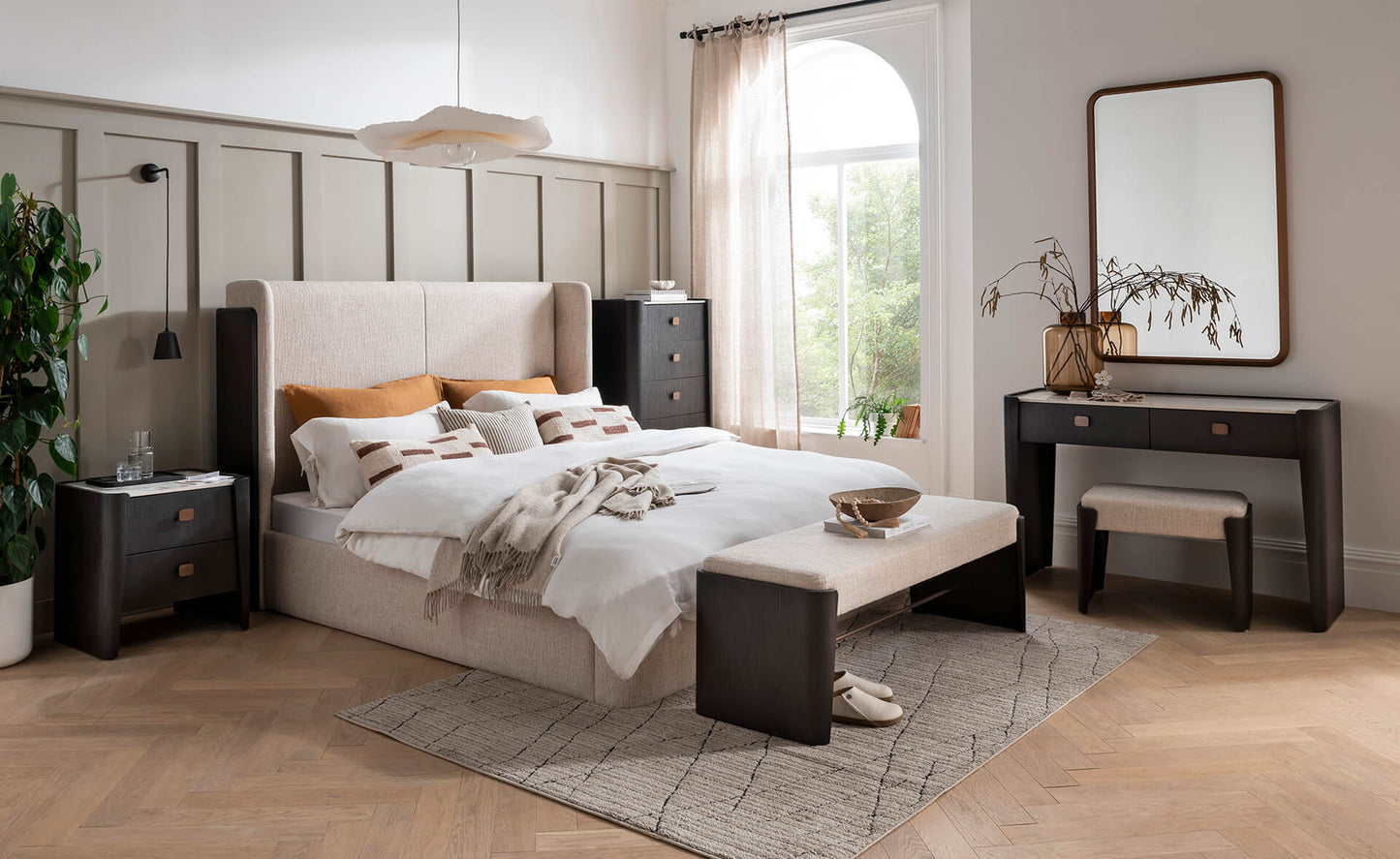 ZEUS END OF BED BENCH