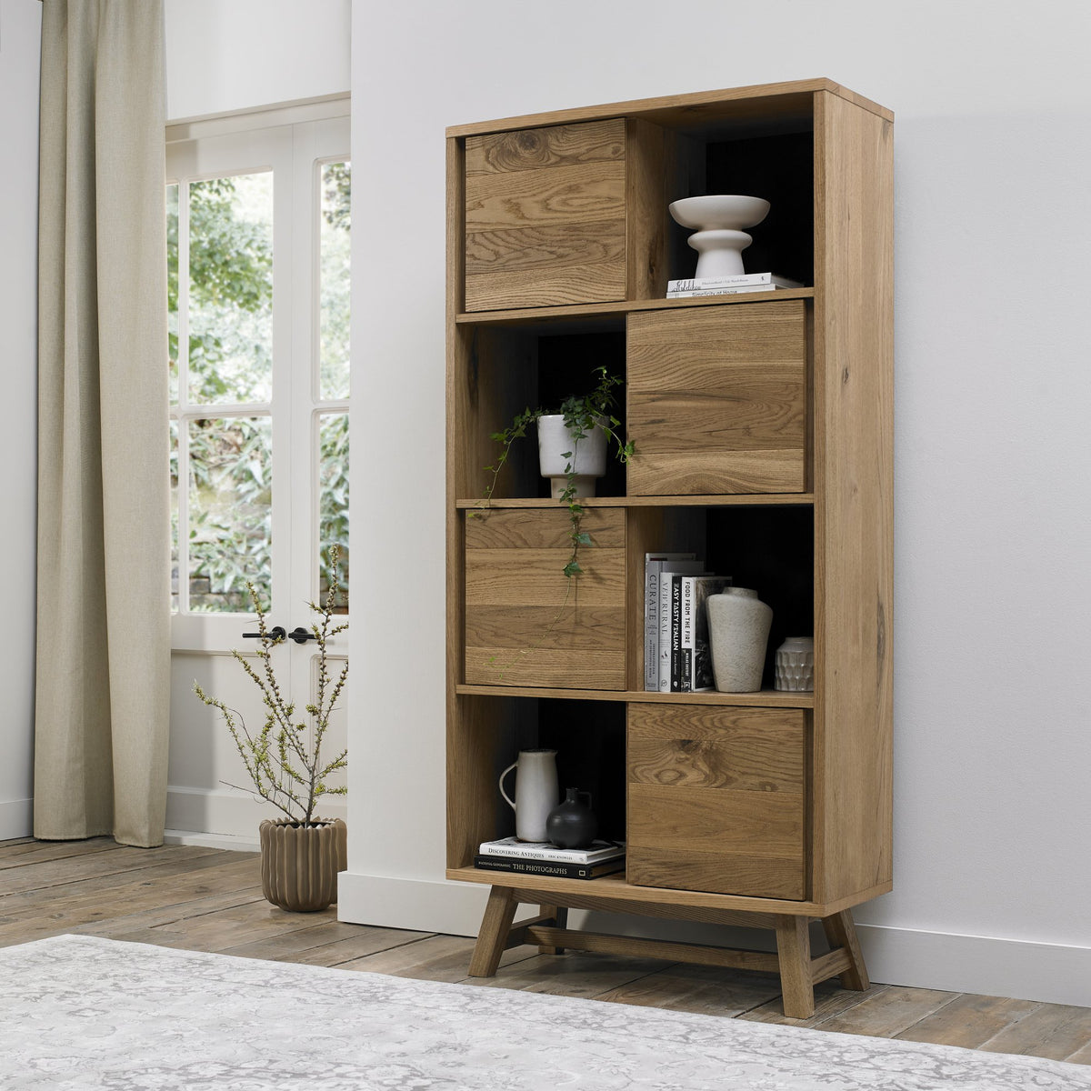 SATURN DISPLAY CABINET