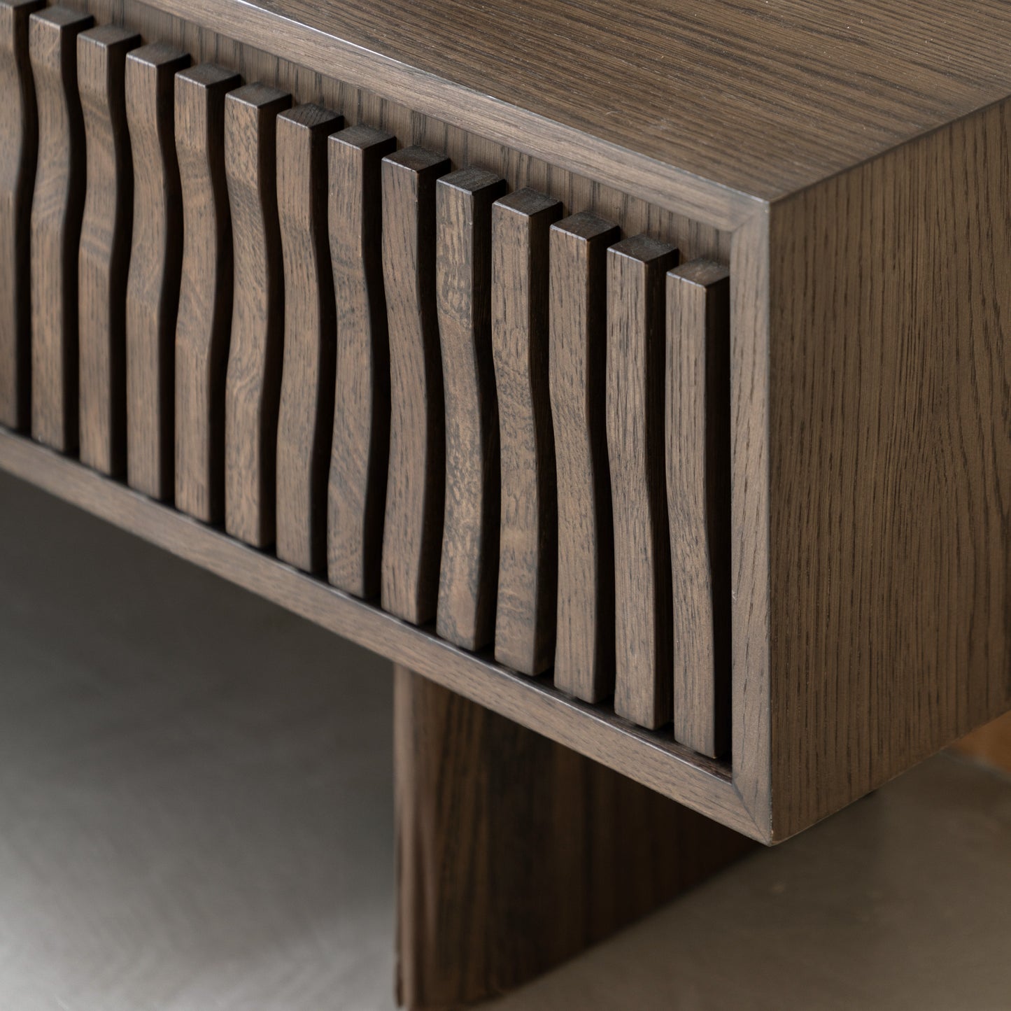 DINGLE 180CM MEDIA UNIT