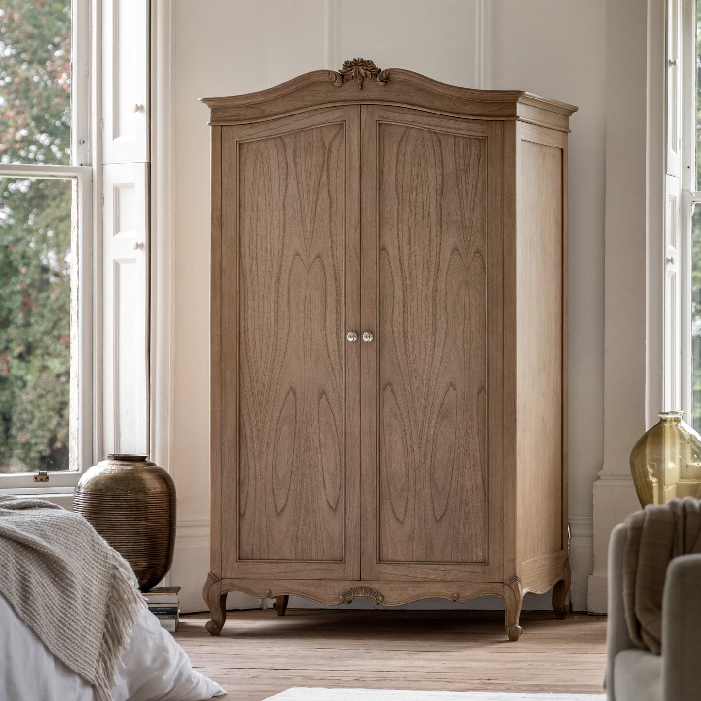 GREENWICH WARDROBE