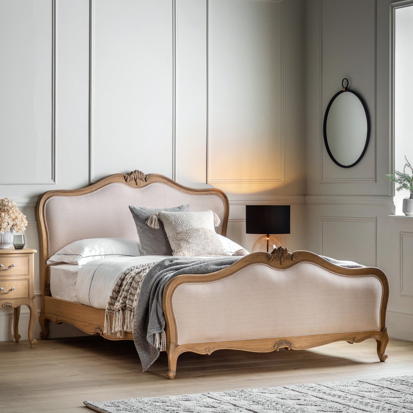 GREENWICH 6FT LINEN UPHOLSTERED BED