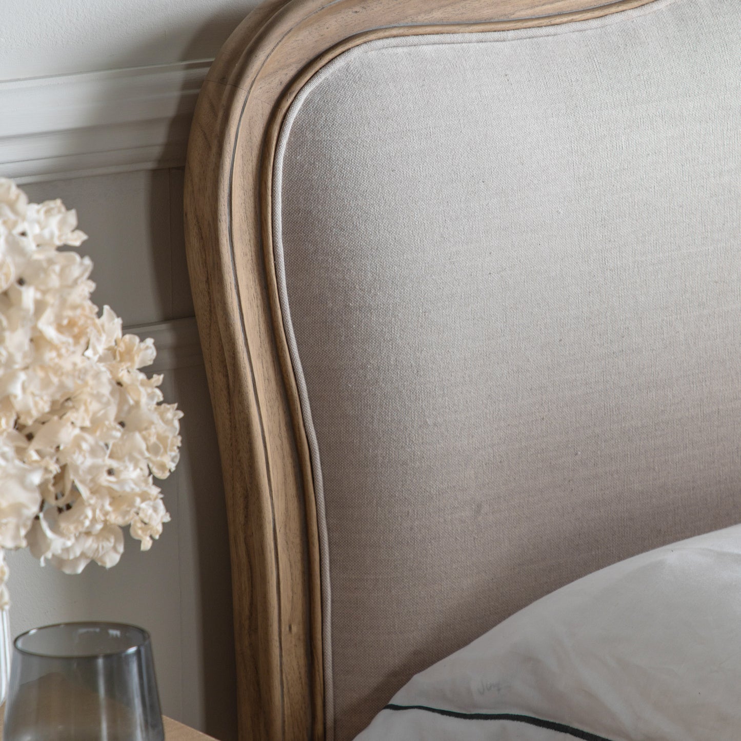 GREENWICH 6FT LINEN UPHOLSTERED BED
