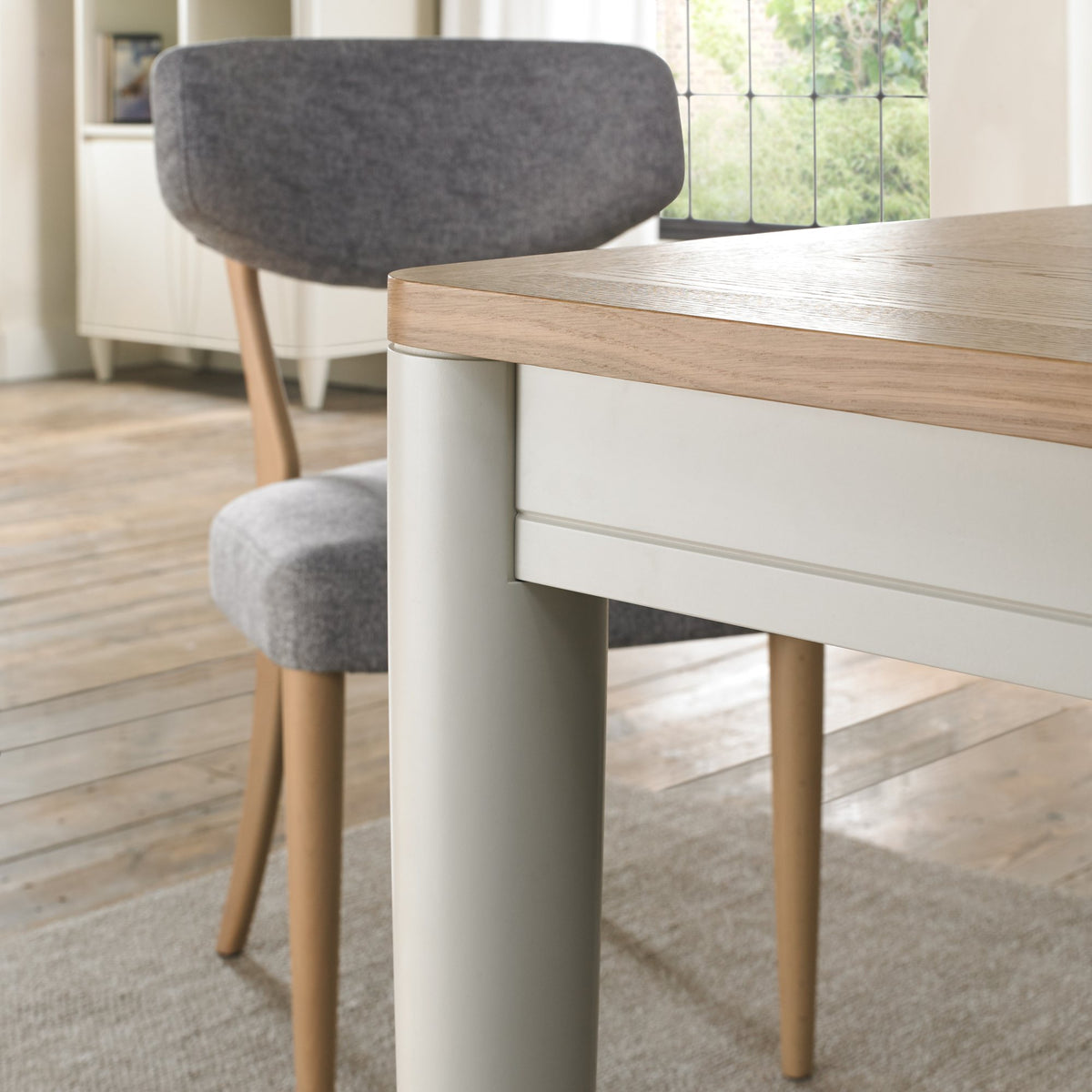 PRESTON 4-6 SEATER EXTENSION DINING TABLE