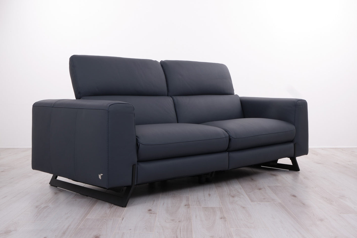 MENTANA 2 SEATER MANUL HEADREST 176cm