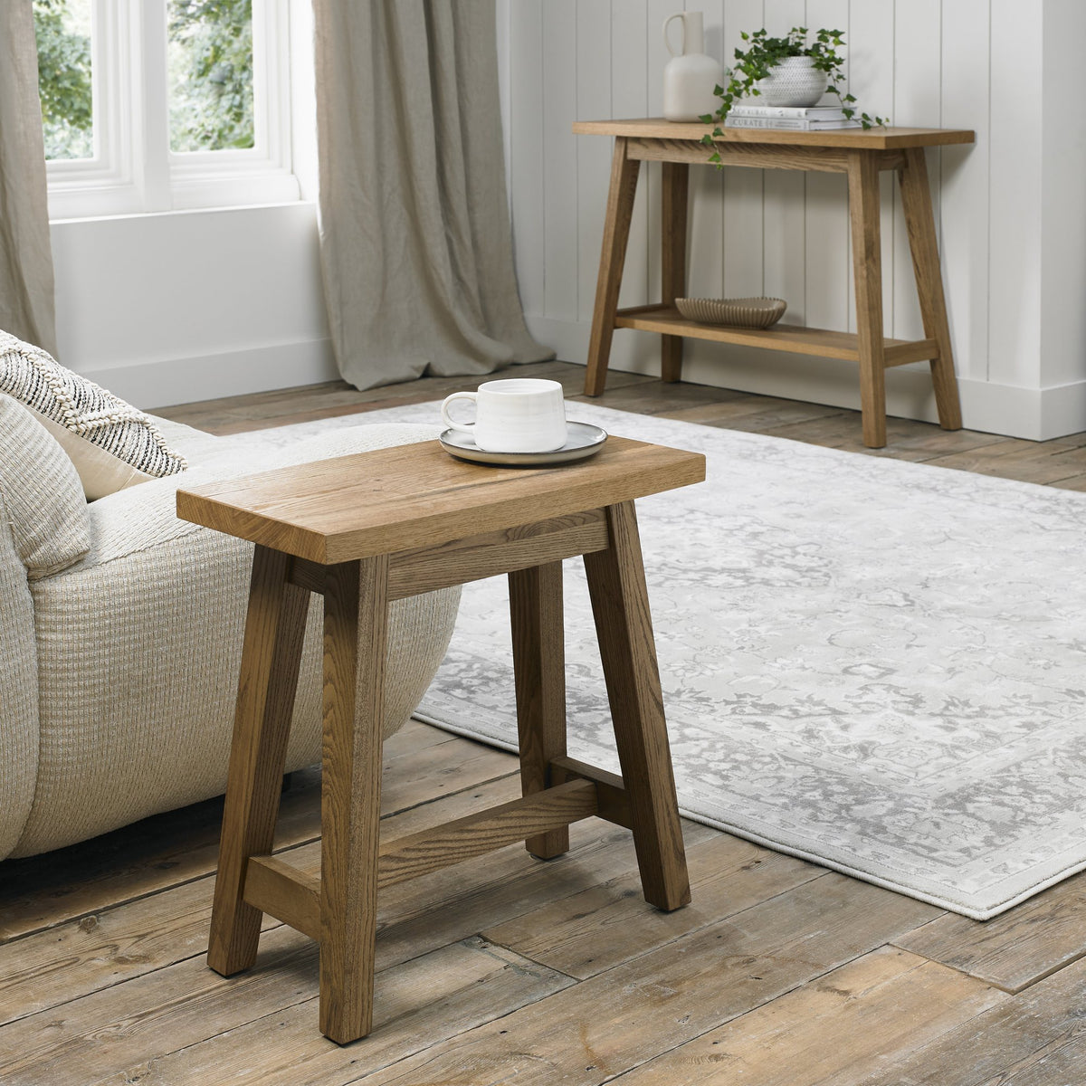 SATURN SIDE TABLE