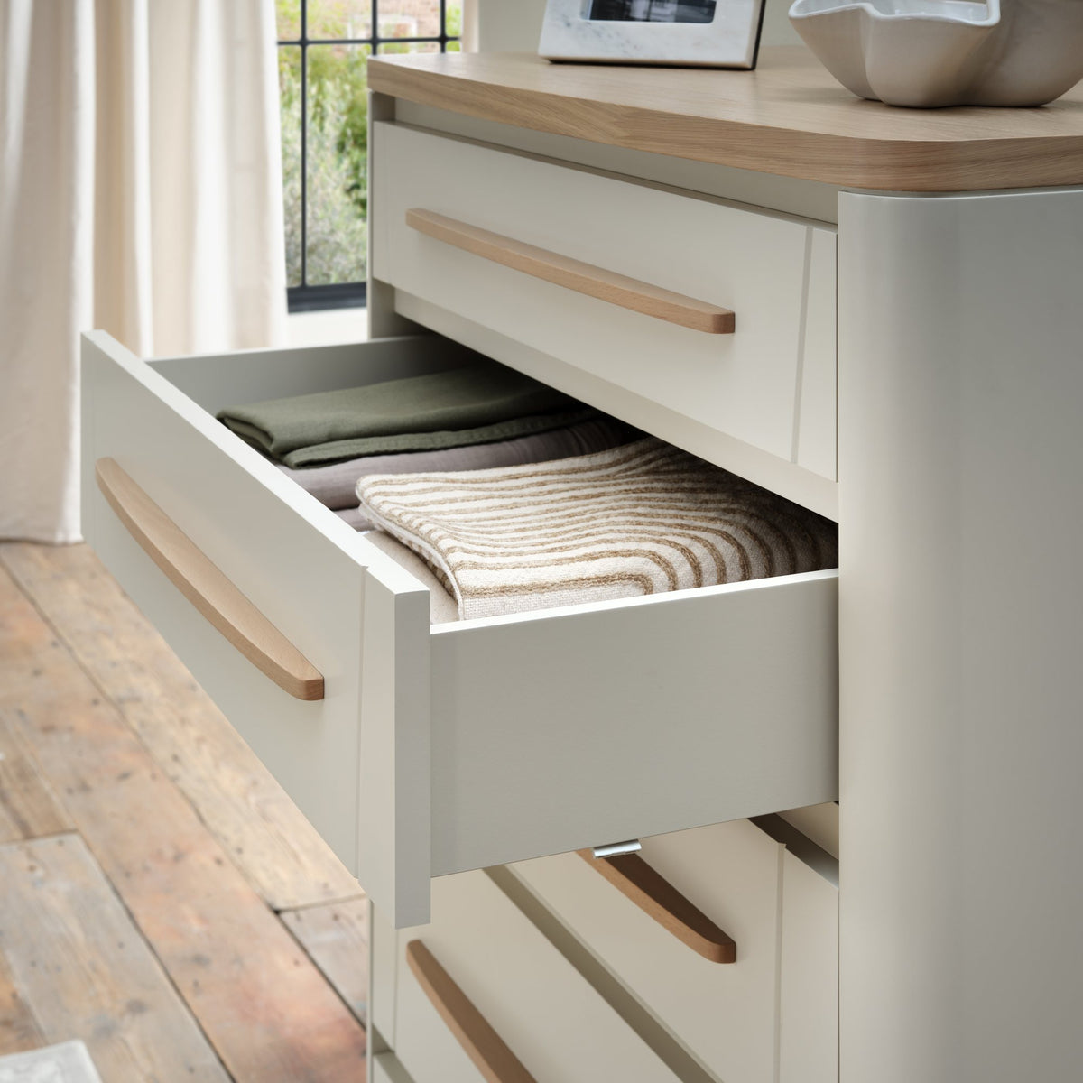 PRESTON 5 DRAWER TALL CHEST