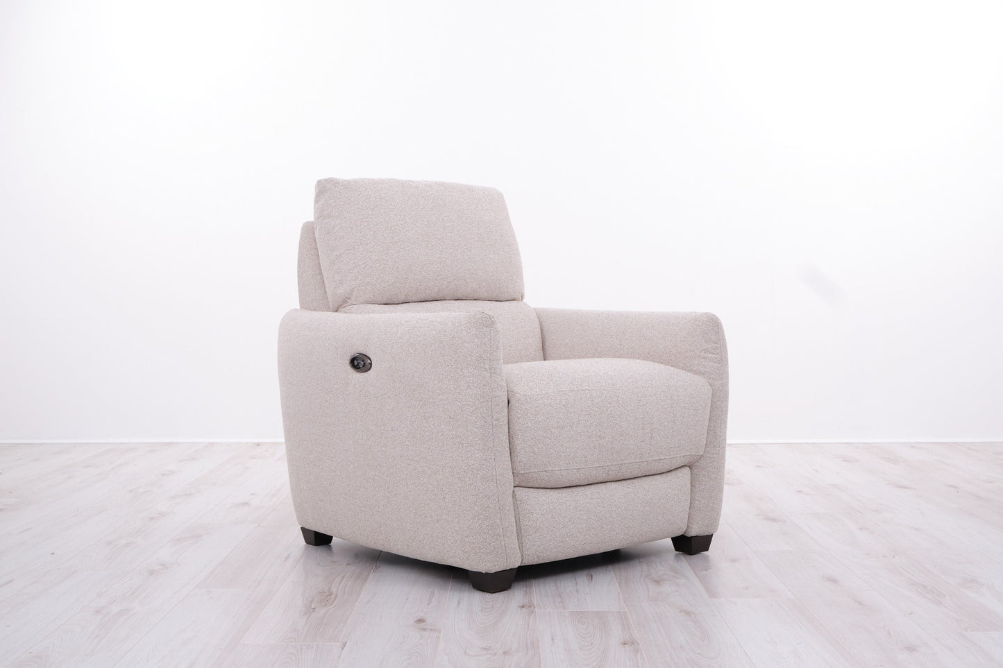 LISBON ELEC RECLINING CHAIR