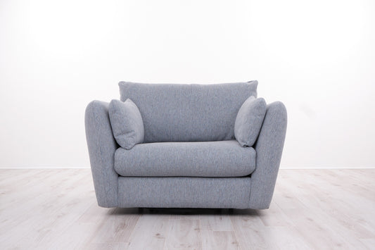 HELENA SWIVEL CHAIR