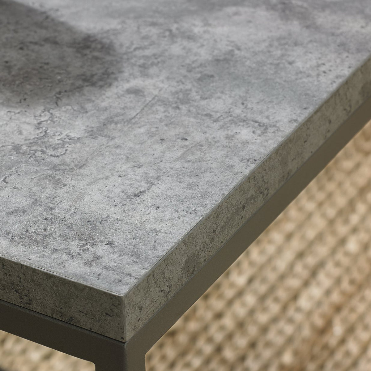ROSA COFFEE TABLE