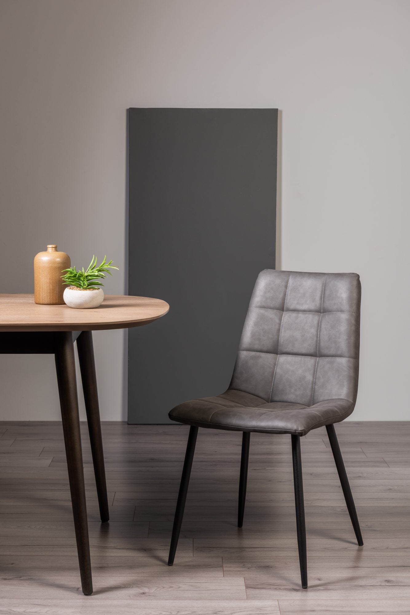 ROGAN DINING CHAIR