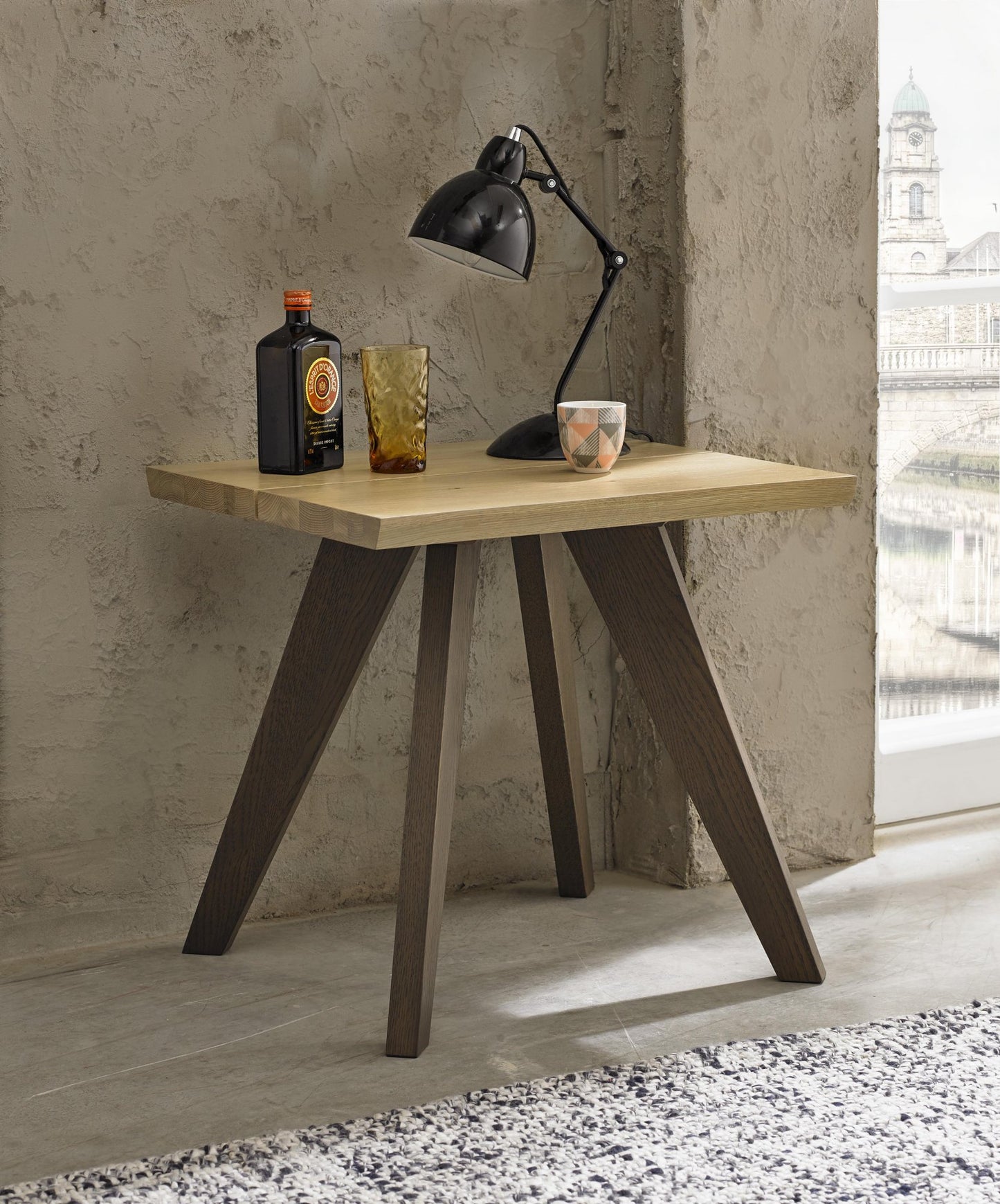 BENNETT LAMP TABLE