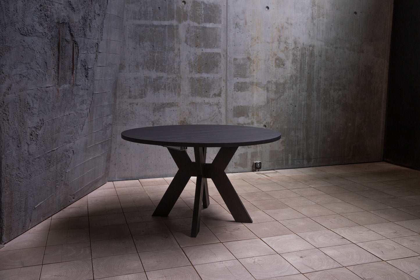 DENVER DINING TABLE