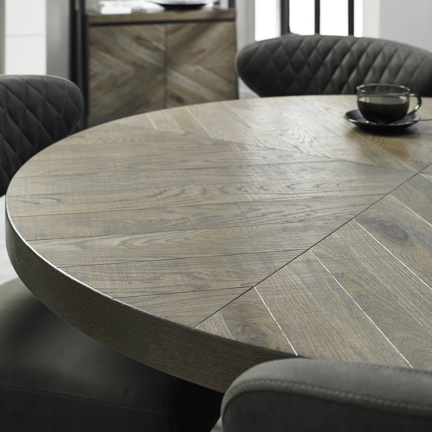 MARLAY CIRCULAR DINING TABLE