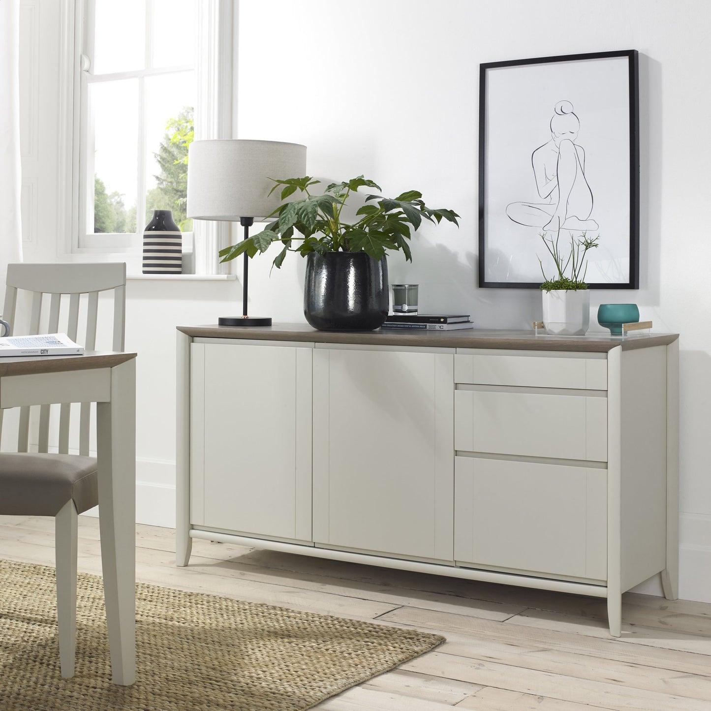 RIGA WIDE SIDEBOARD